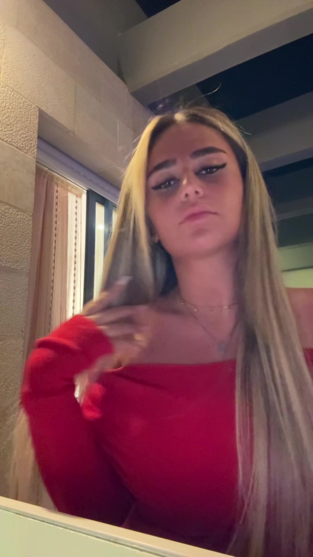 @chloecohen