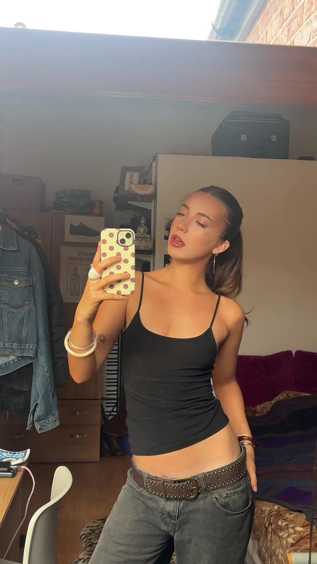 @👁️