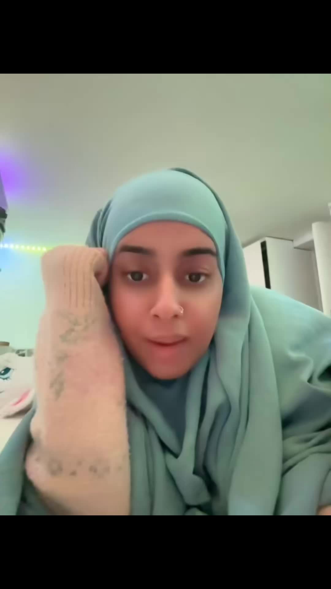 @زلیخا