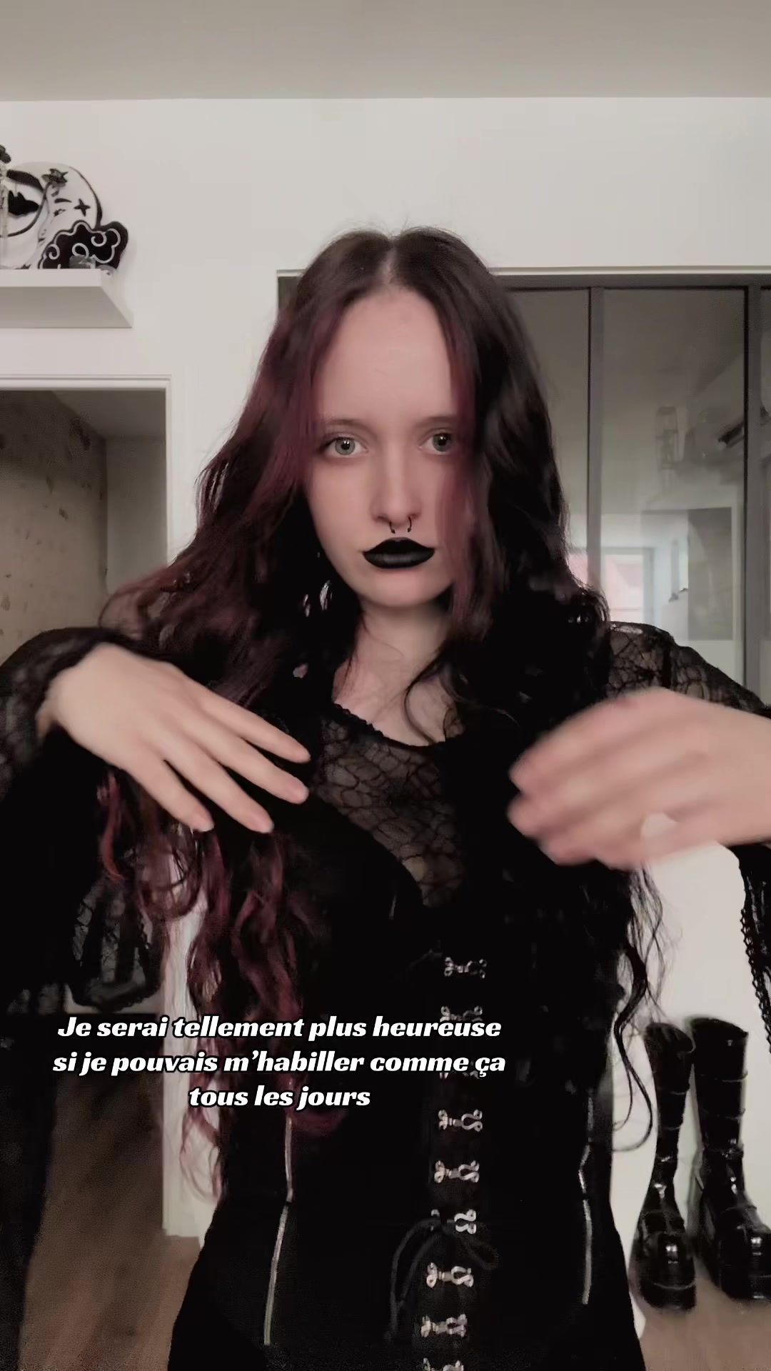 @🦇 𝔐𝔞𝔯𝔦𝔫𝔢 - Goth Girl
