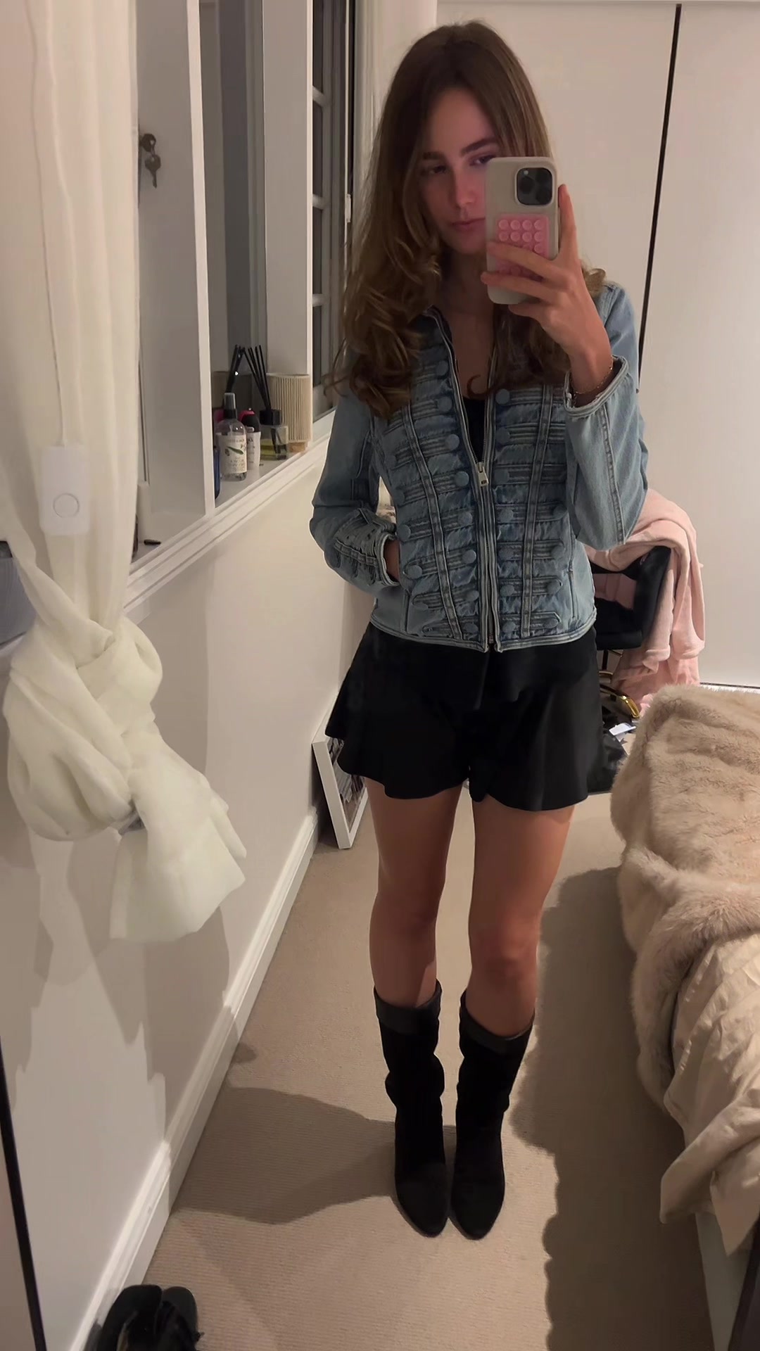 @Ella