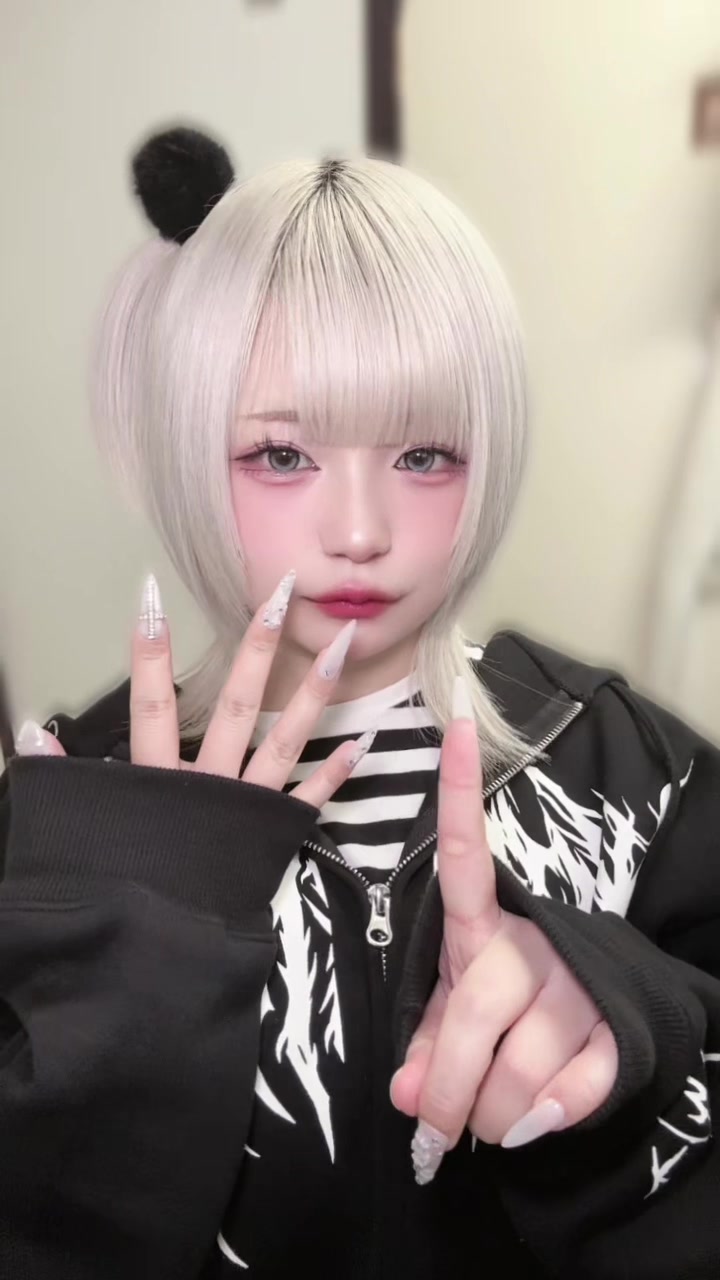 @薊みぃ