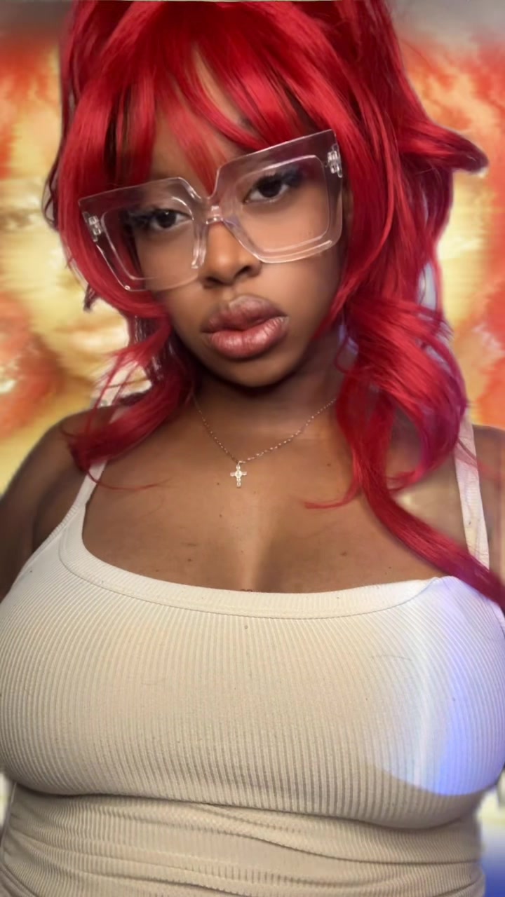 @𝐇&egrave;𝐱🍗