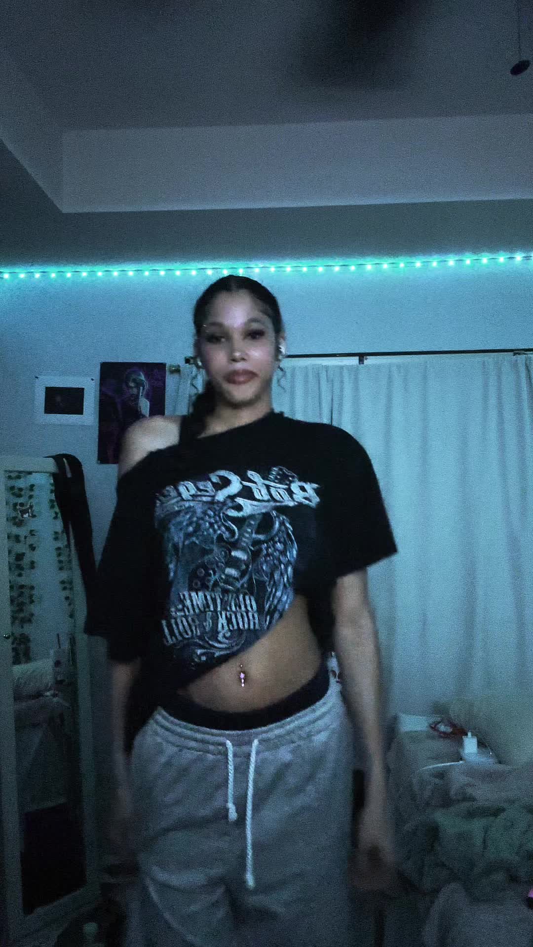 @アドリアンナ