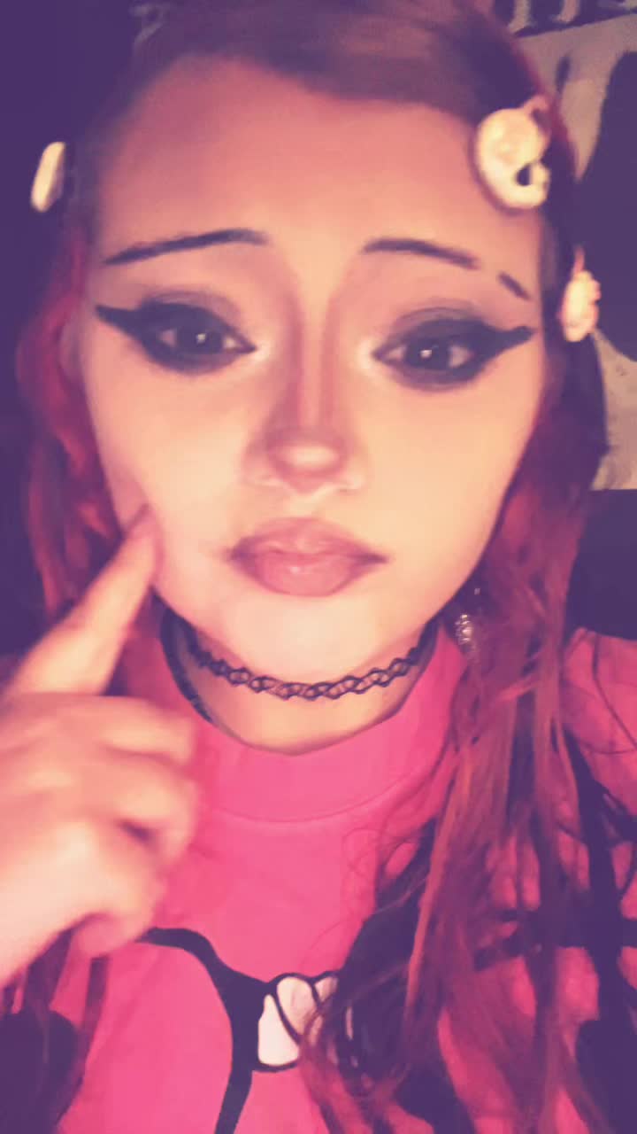 @livingde4dgirl