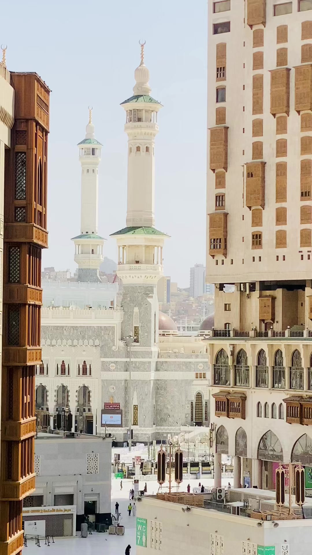 @Shabi Khan🍁🇸🇦