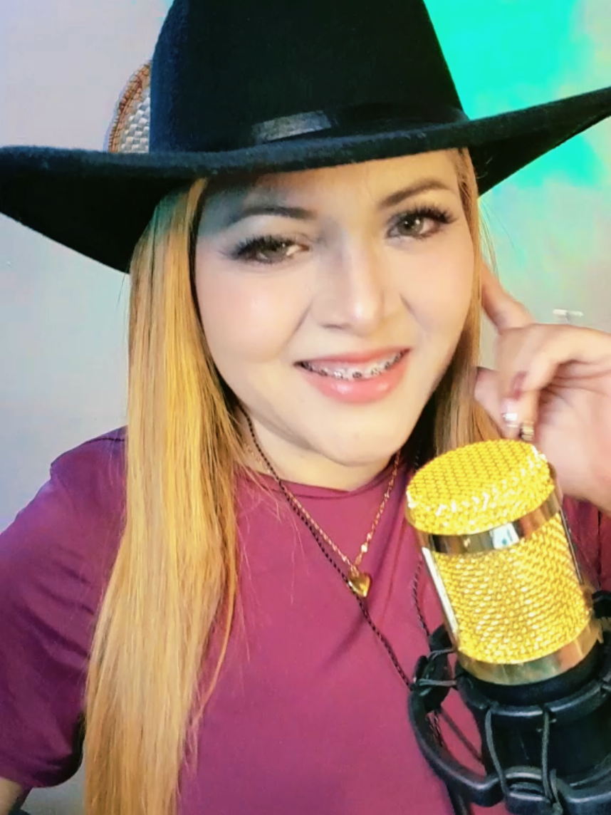 @LlaneritaOficial