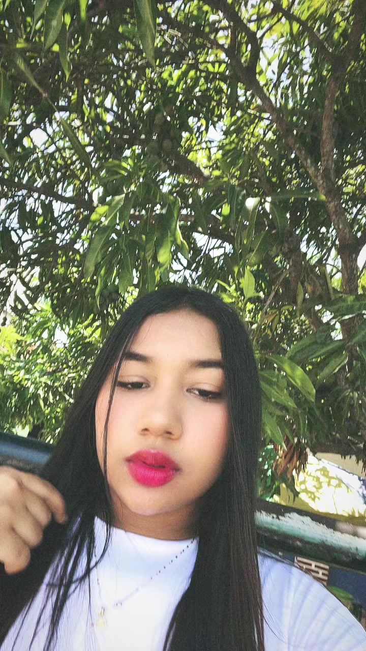 @🦋.