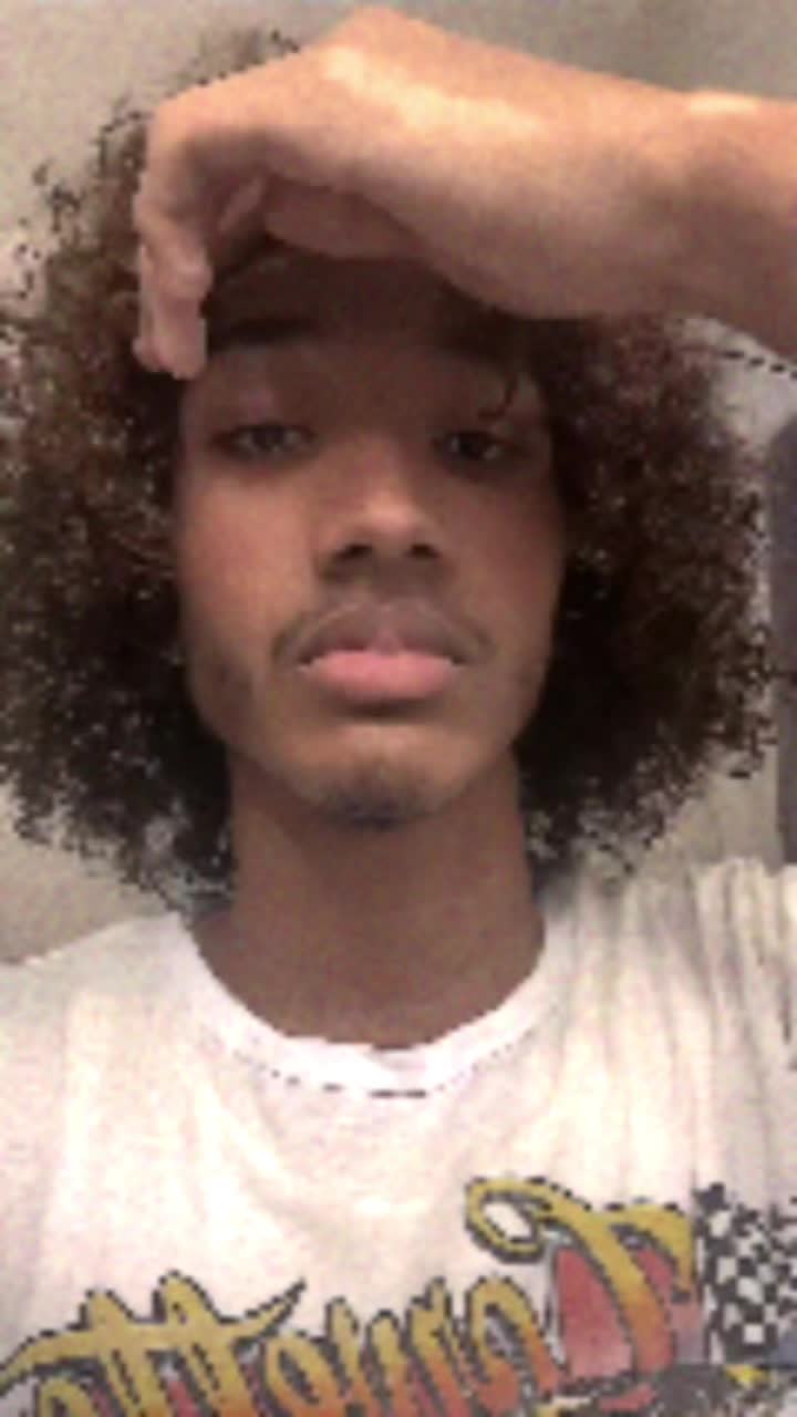 @𖣂