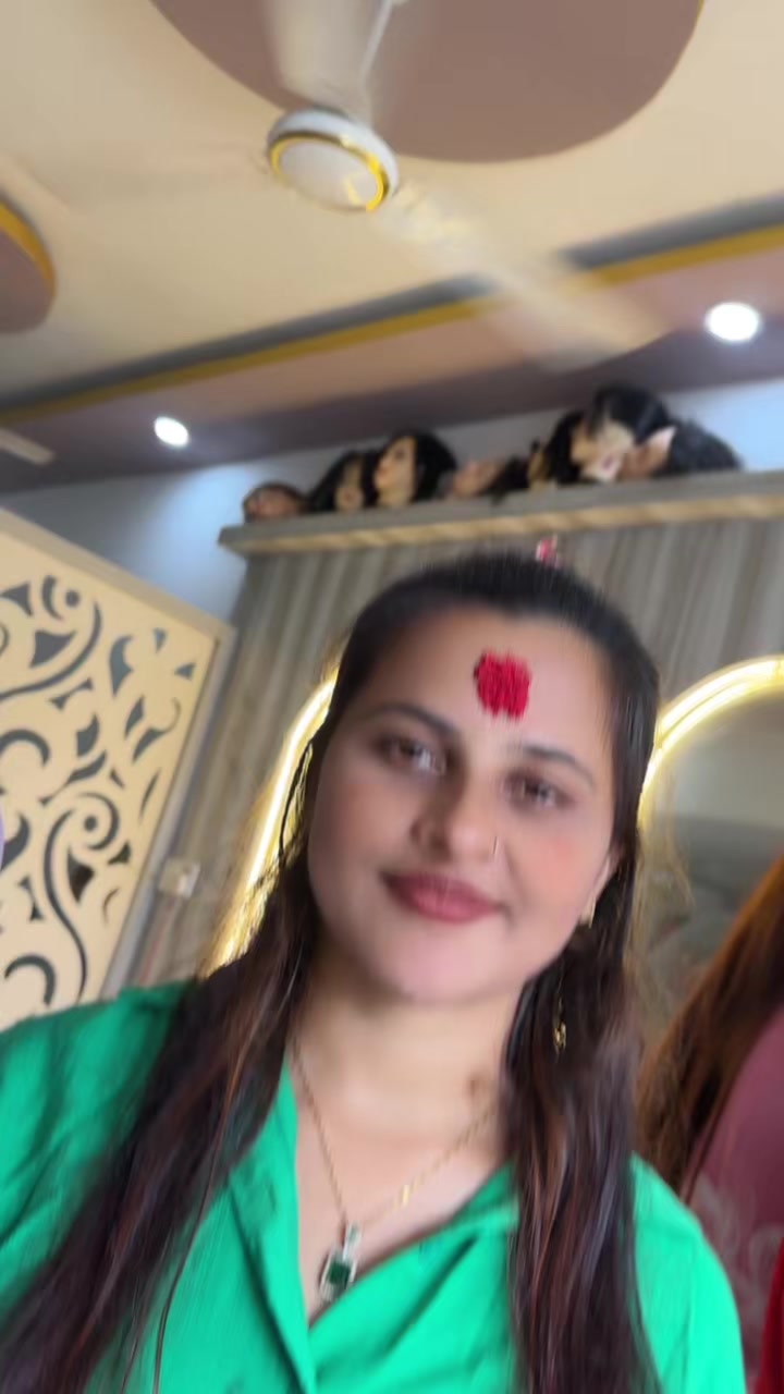 @New Rose Makeup Studio
