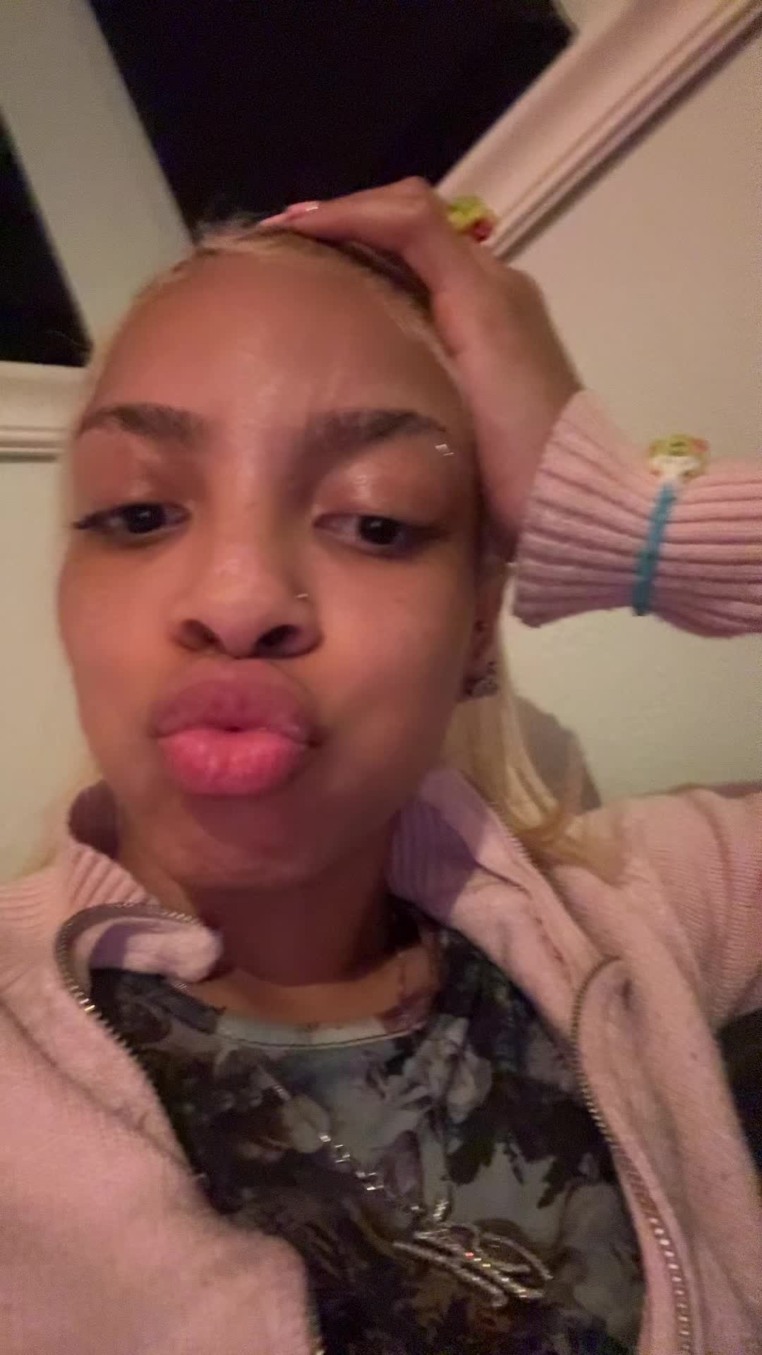 @kendra