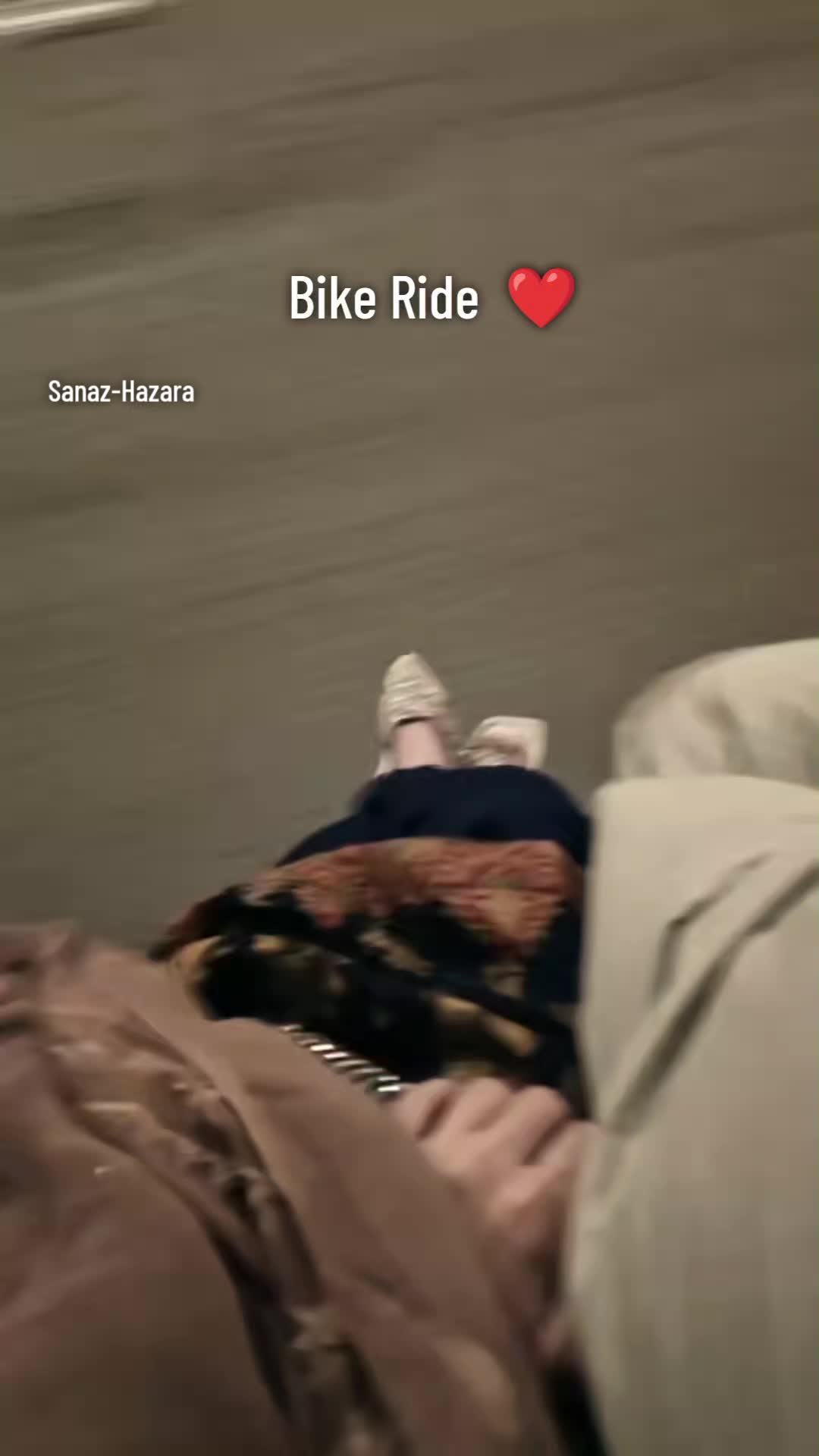 @𝗦𝗮𝗻𝗮𝘇 𝐇𝐚𝐳𝐚𝐫𝐚 ✔️