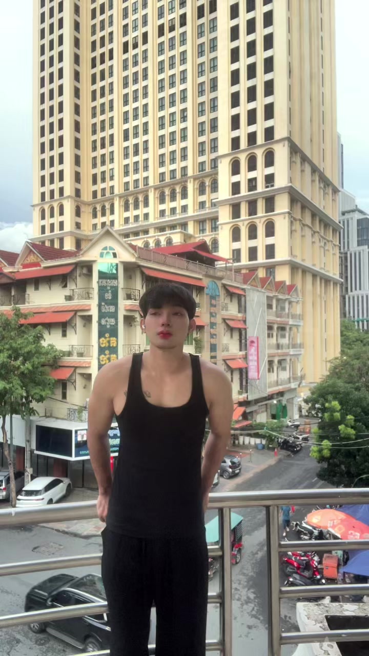 @កូនក្មេង សាច់ដុំ