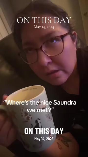 @🇨🇦Saundra Scout