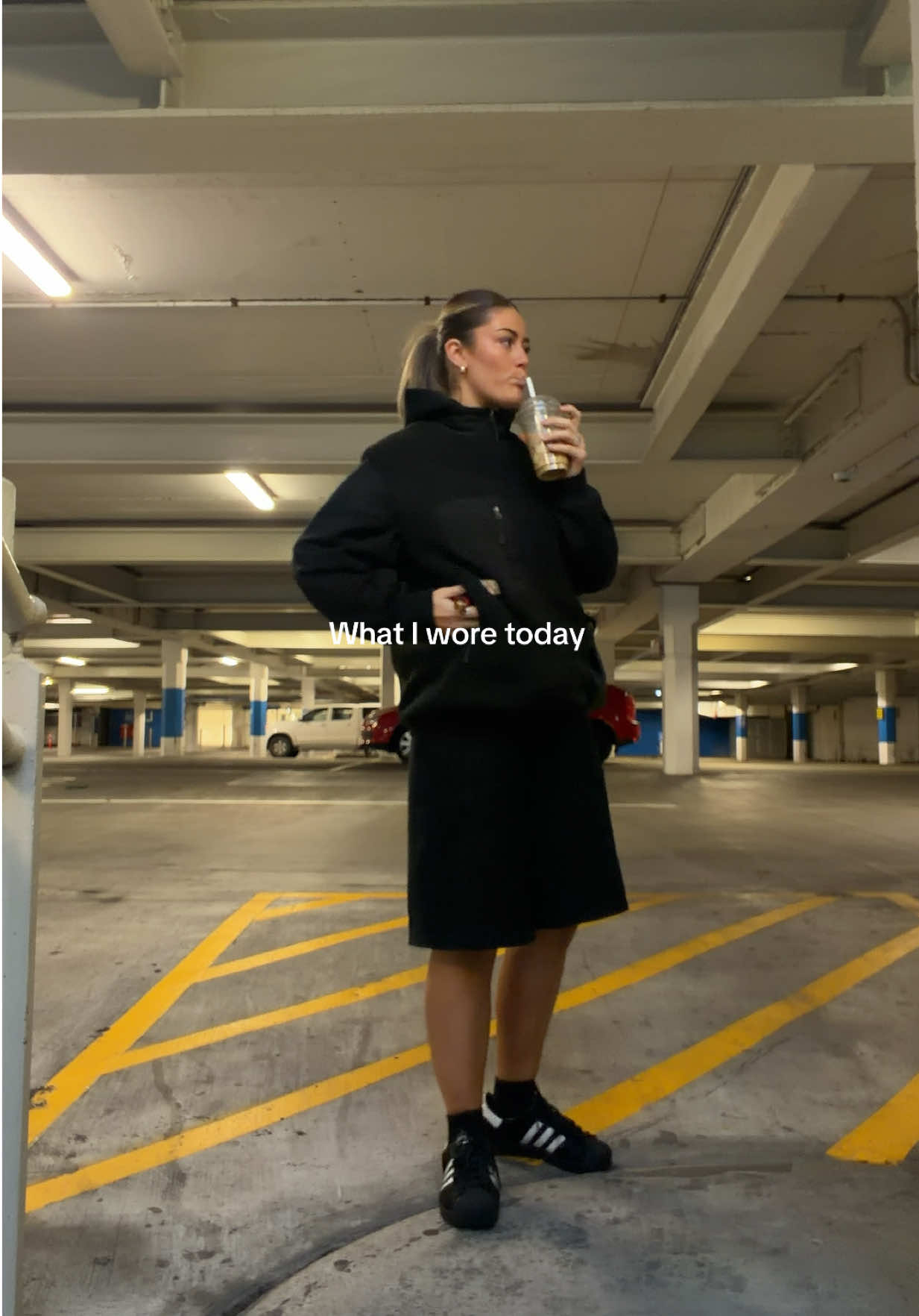 @ashbond_