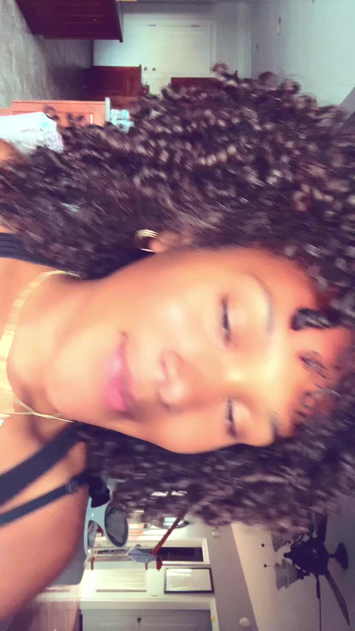 @hallui
