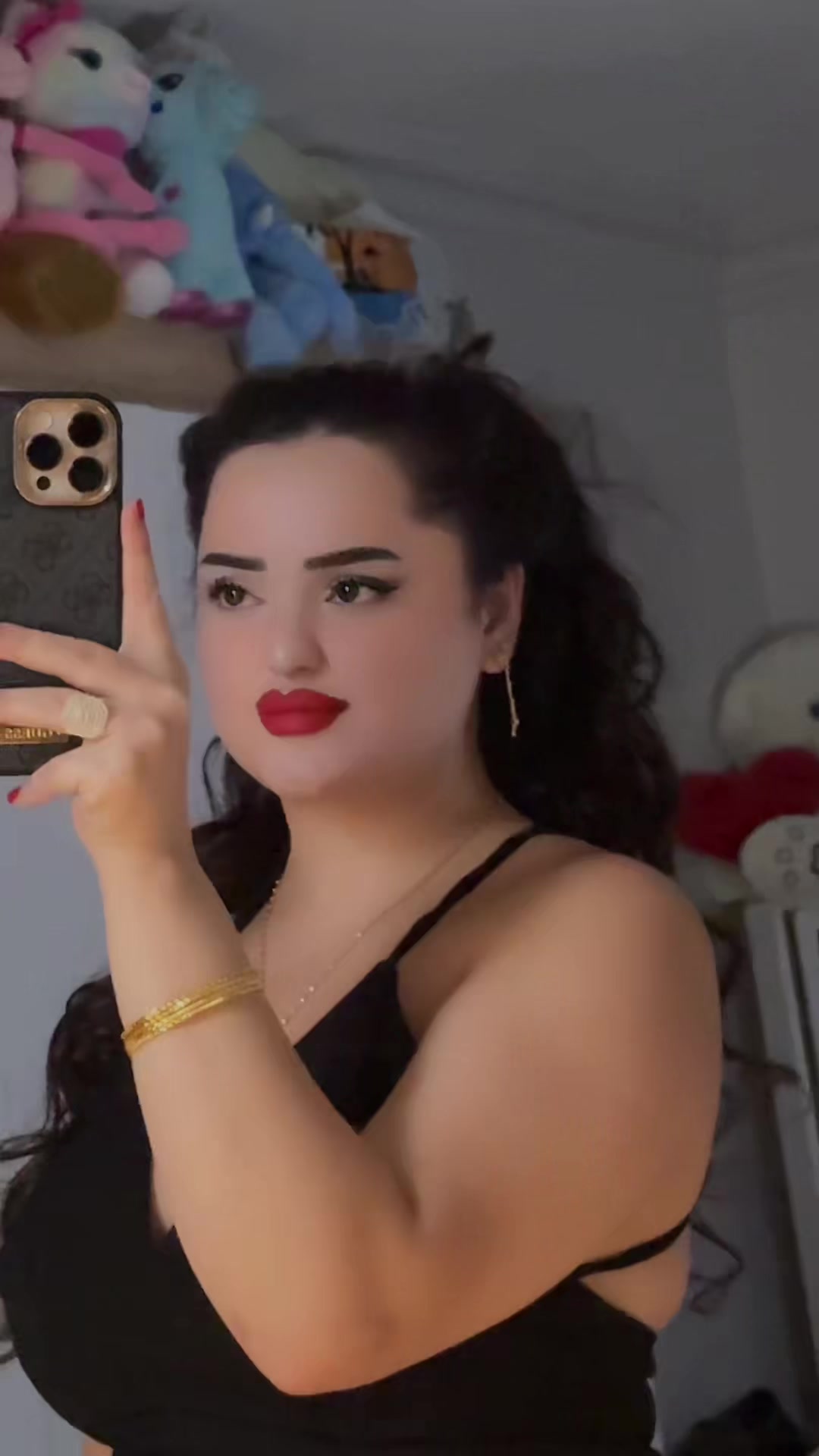 @_merveees