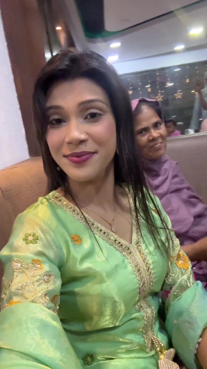 @👩&zwj;🎓⚖️Arshi +(আরু)⚖️🎓