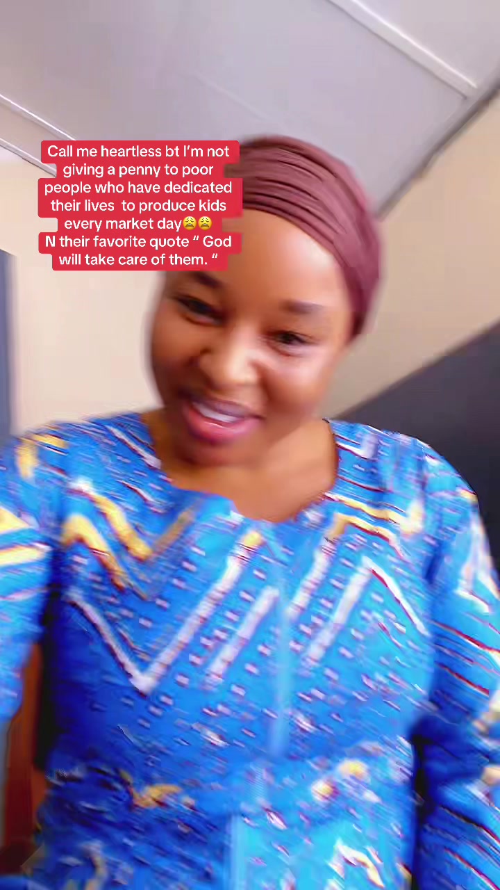 @Hajia Zee