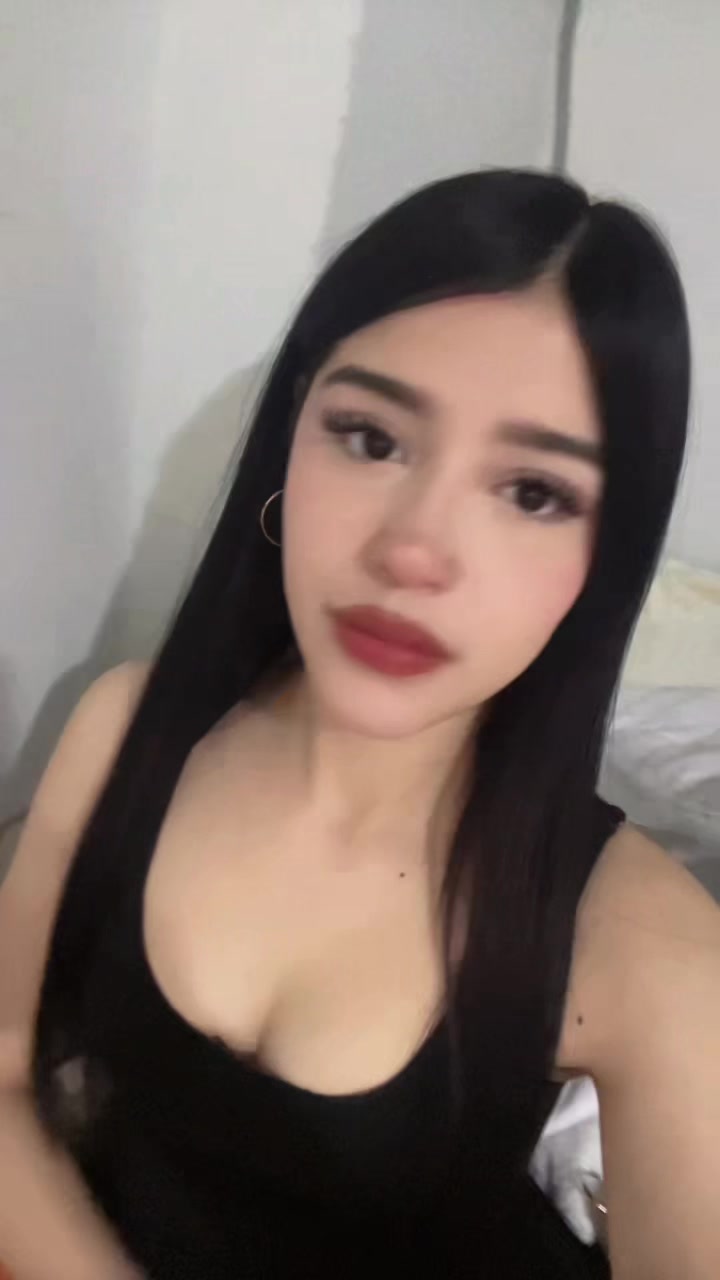 @nicole