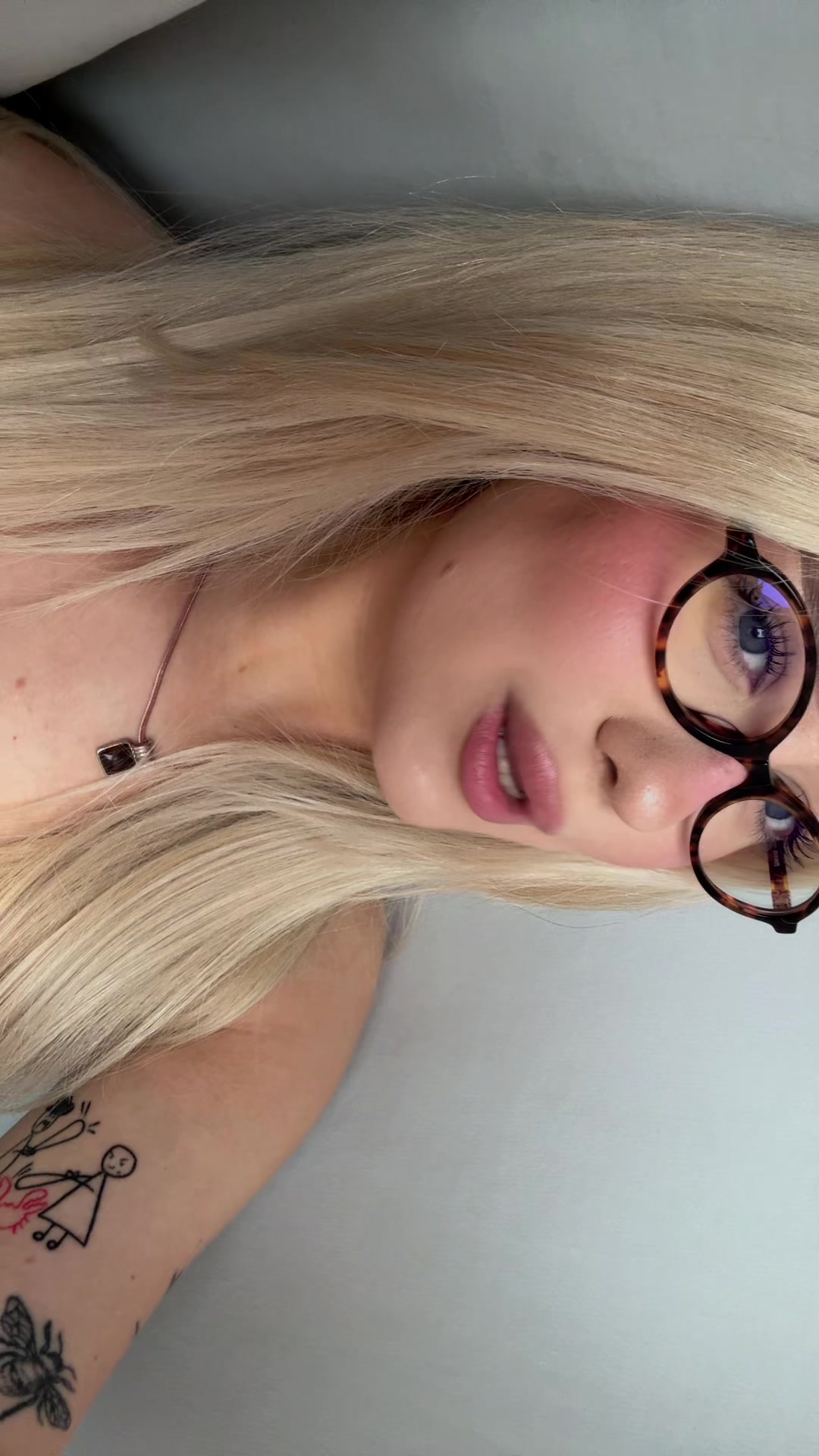 @HollyMolly
