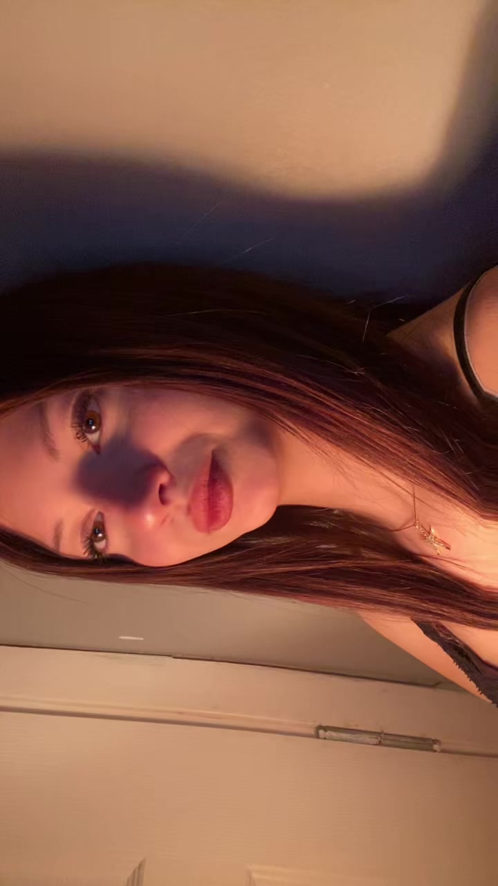 @Azra🐰