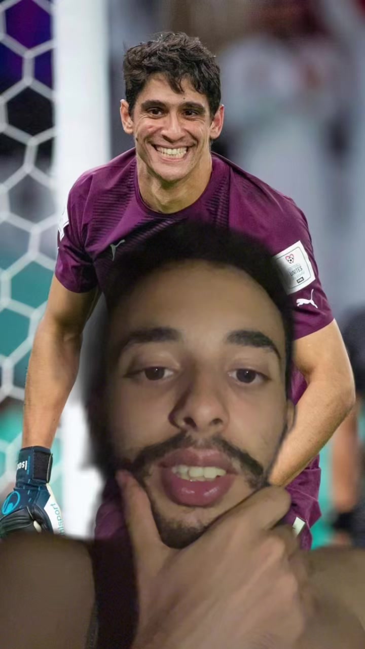 @•