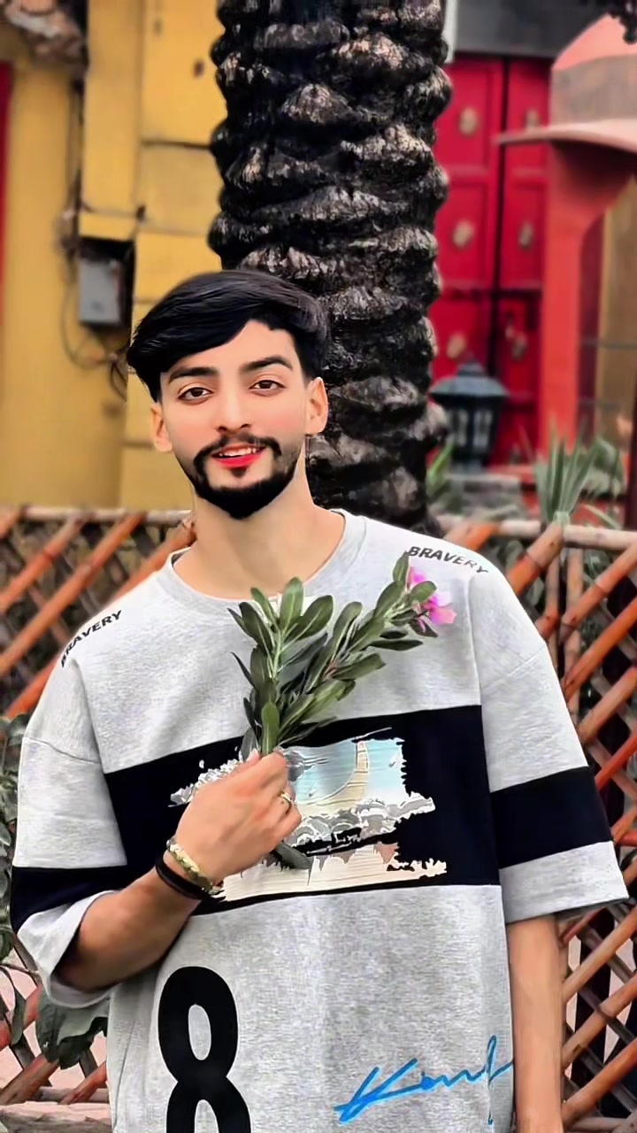 @✨&Scaron;ona\ Řajpoot👑