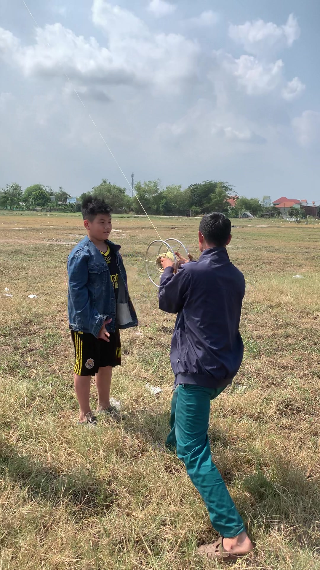 @Thả diều c&ugrave;ng Lợi