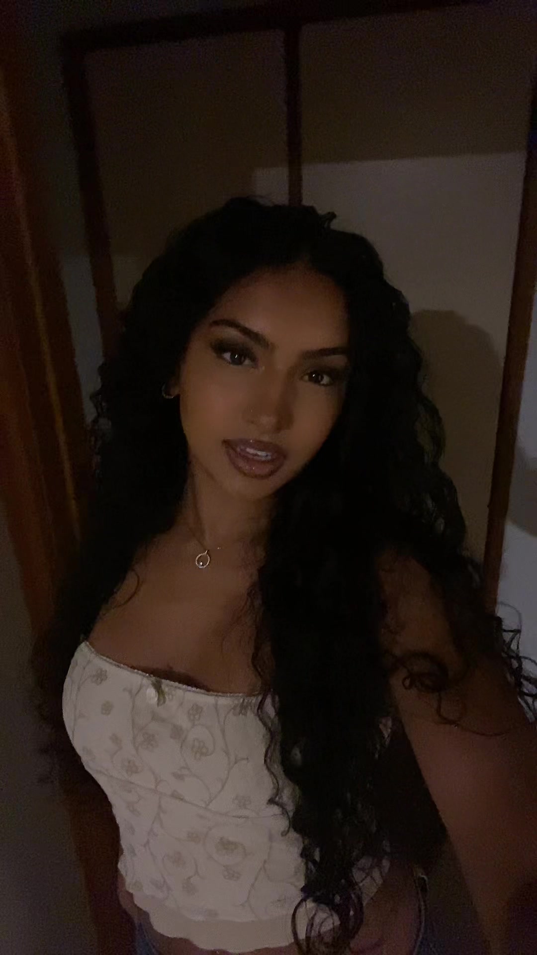 @ELLA-JANE