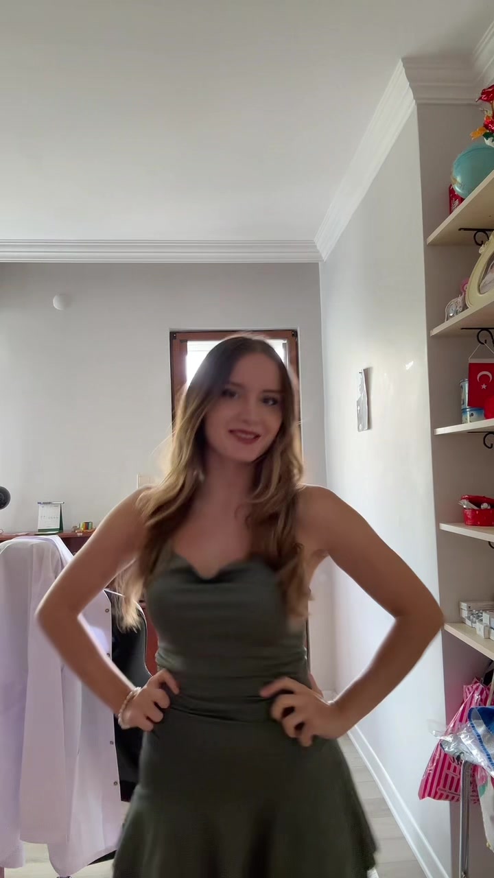 @🦦