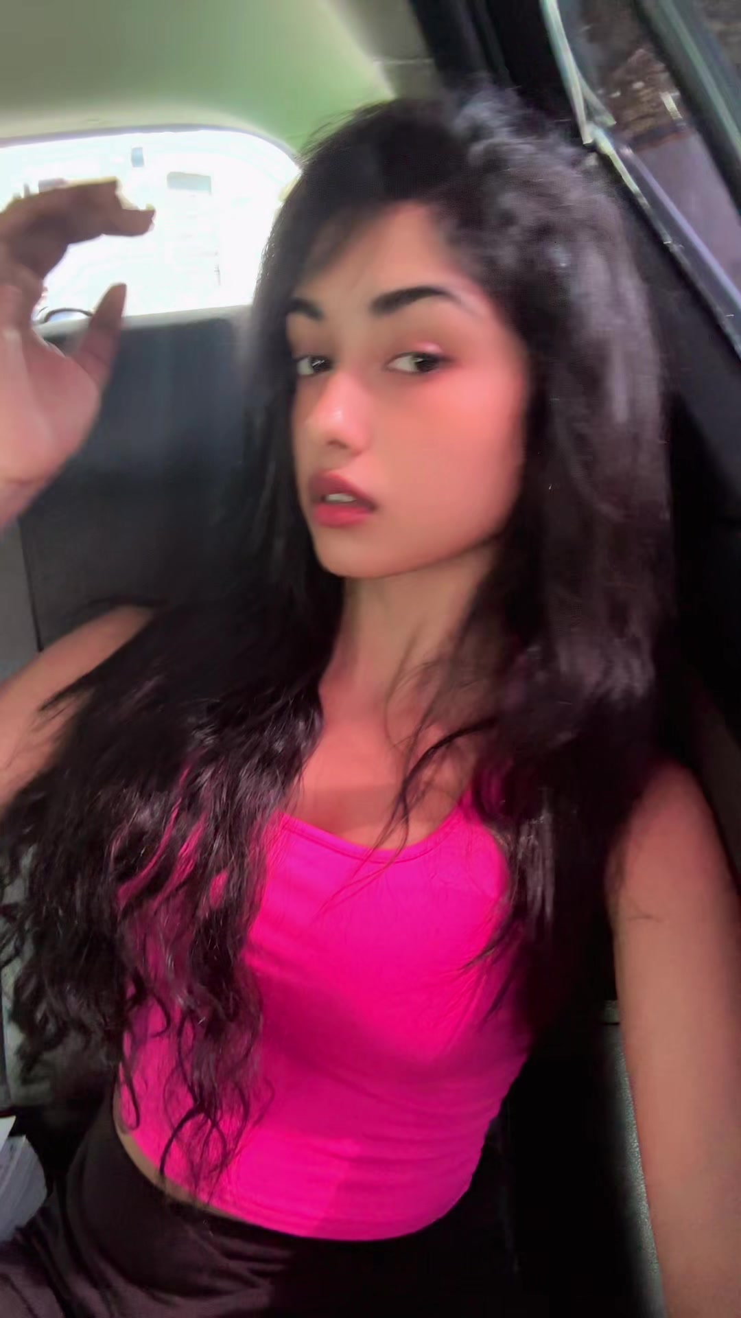 @sheneliromaya