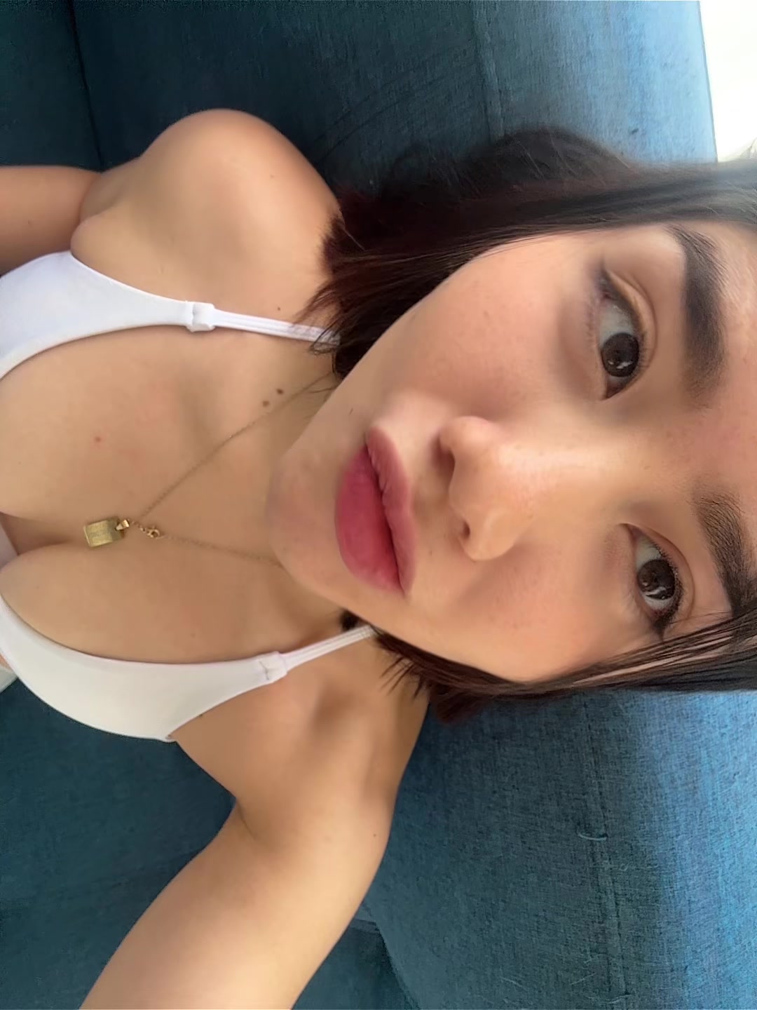 @Helen Mariana