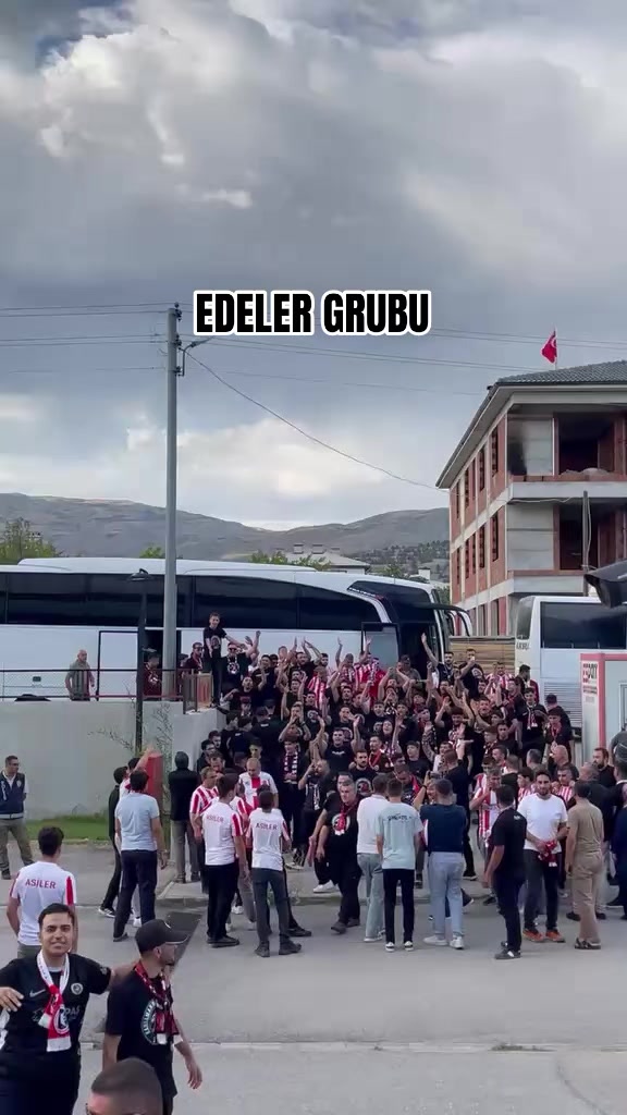 @Kahramanmaraş İstiklalspor