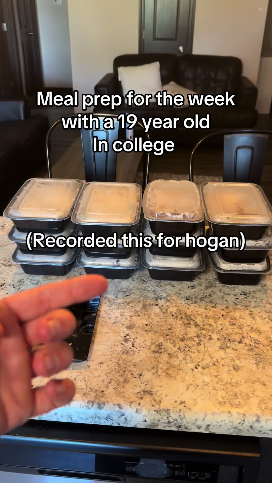 @Moglott
