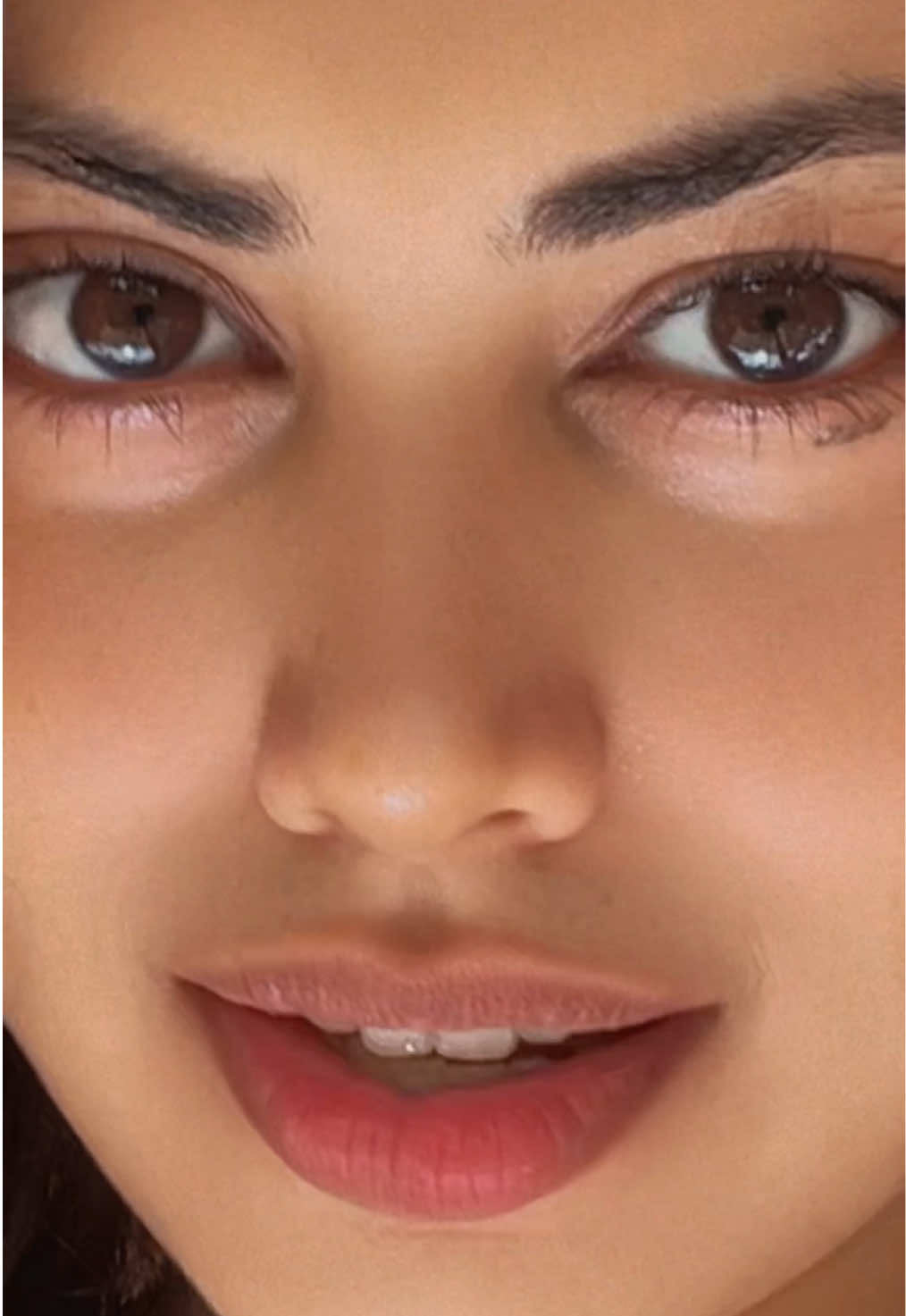 @MAYA 💫