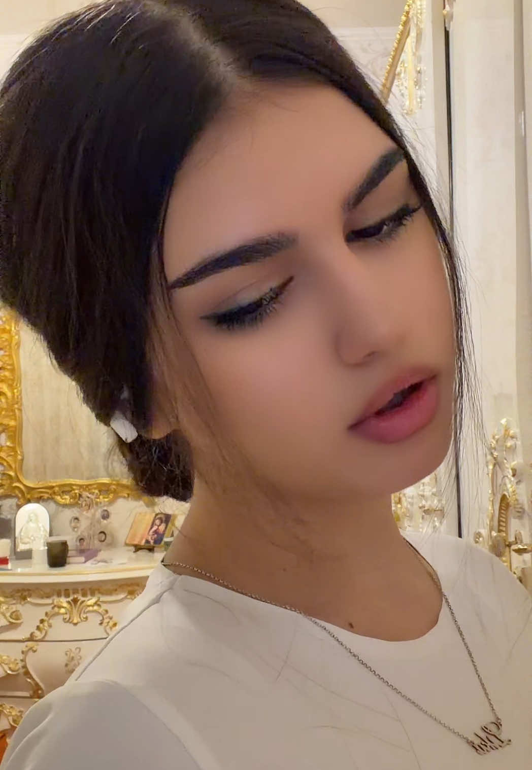 @the_likka