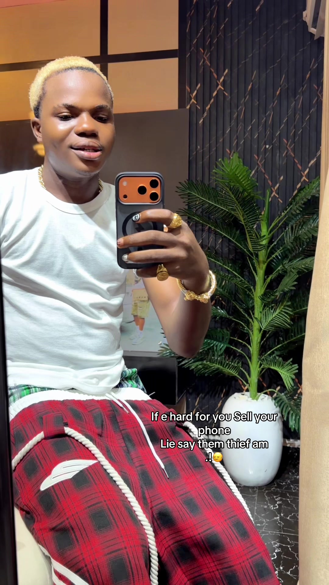 @ADEYINKA💚👑👩&zwj;🦯&zwj;➡️