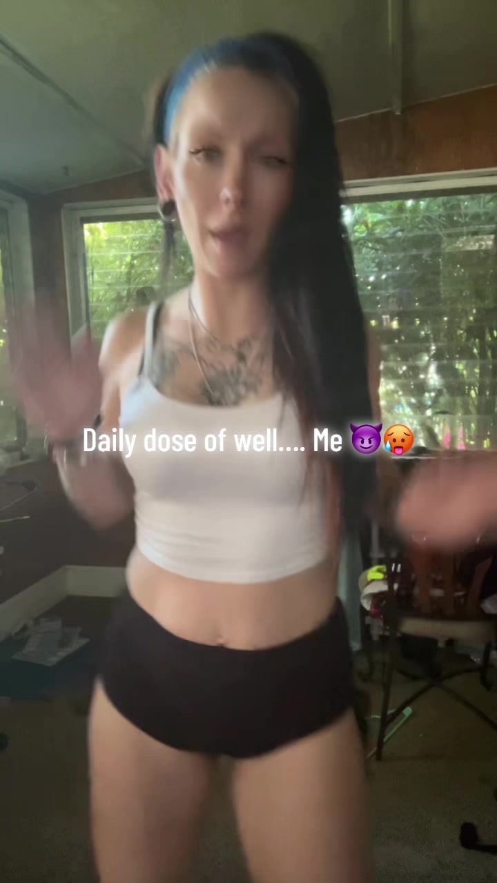@little_miss_sm0kesal0t