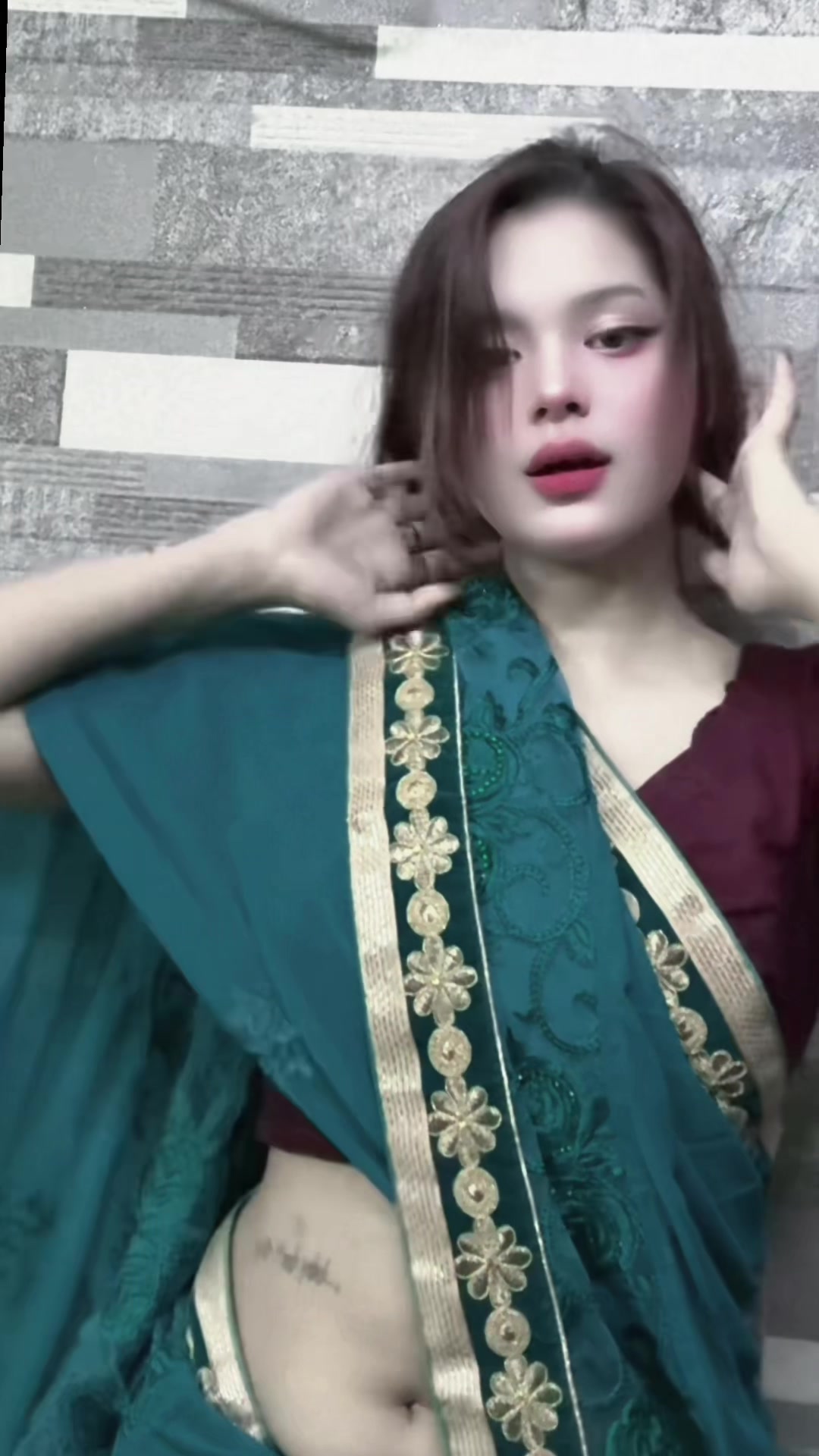 @eshaahsanpori