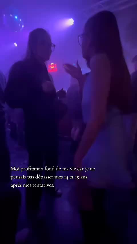 @Zély