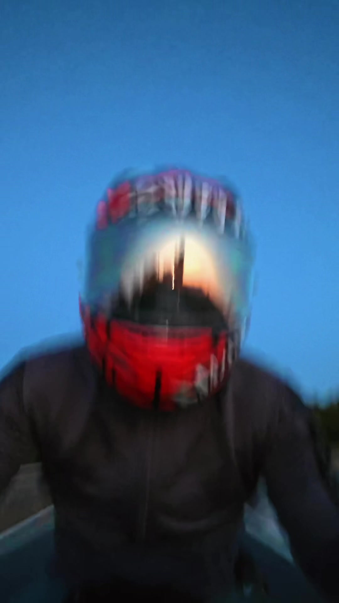 @🏔️🤍🏍️🤳