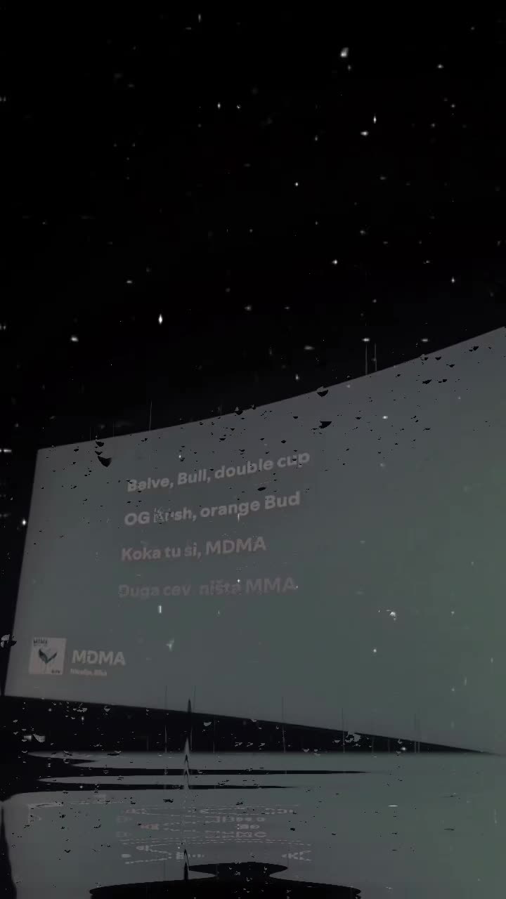 @👾