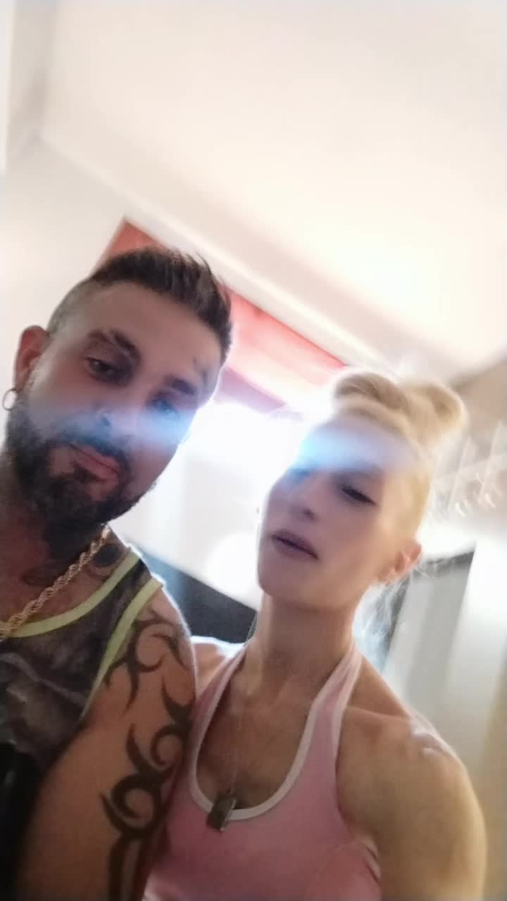 @barbi,pólvora y juani