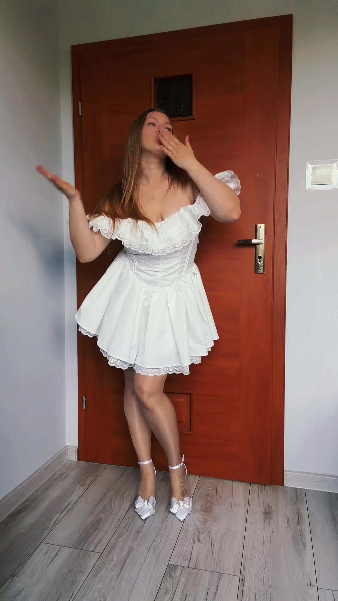 @Jess Foxx