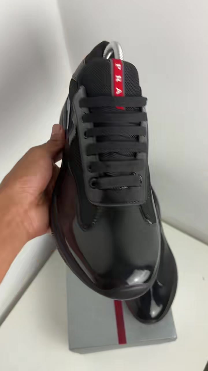 @Apex Sneakers