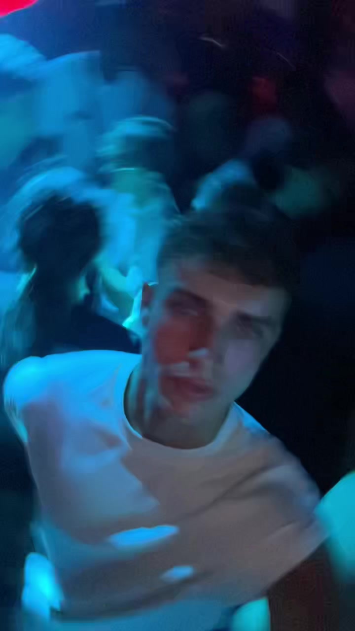 @𝕭𝖊𝖓𝖆𝖓