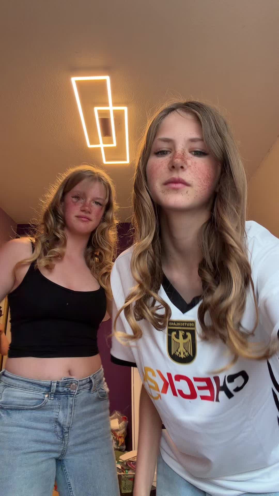 @Elenore_hentschel_lia_anna💕😘
