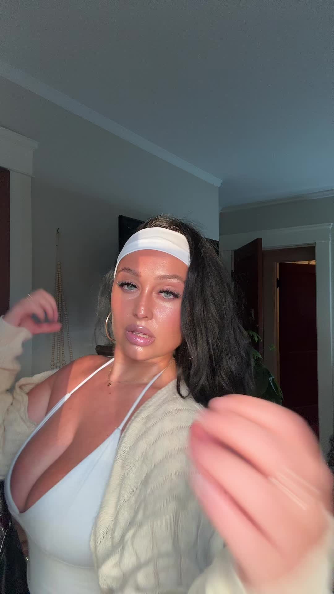 @helenamuoio_