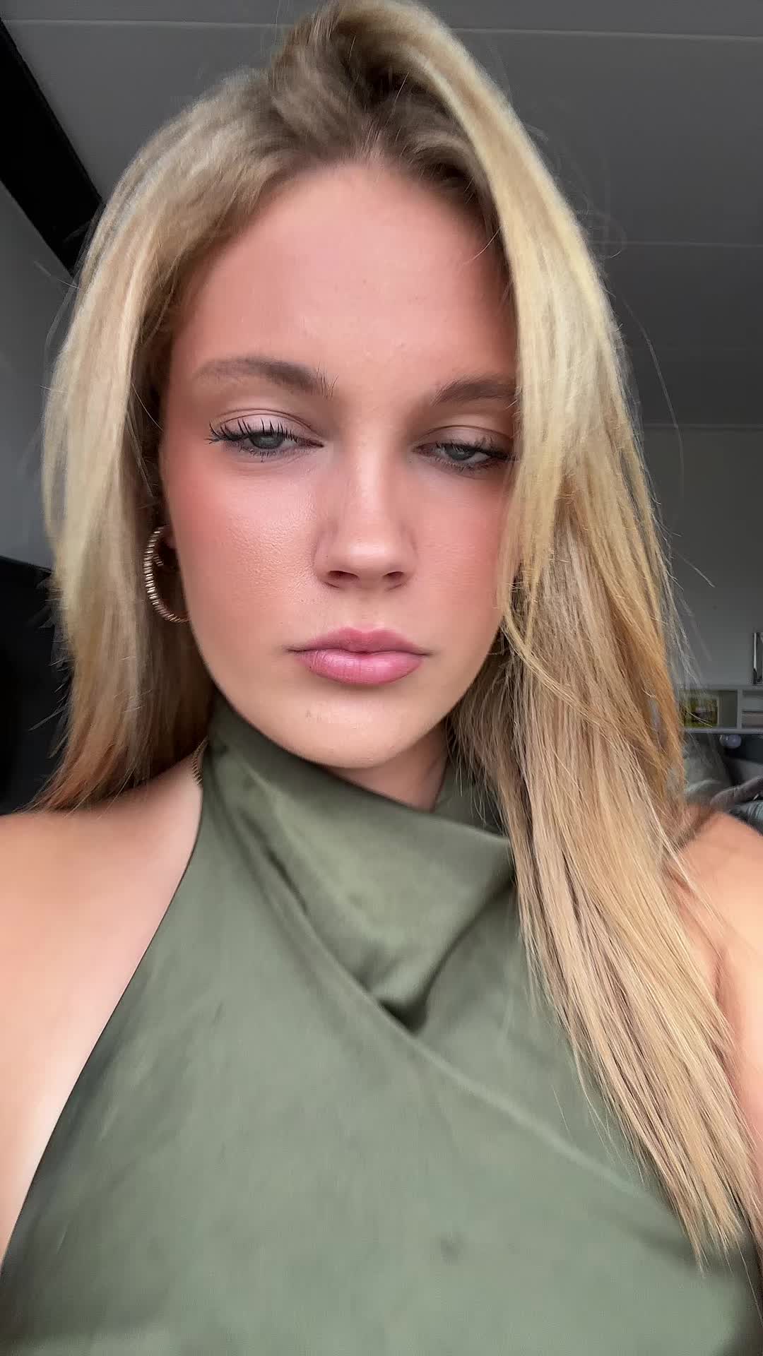 @ɴ ᴀ ᴏ ᴍ ɪ 🌸